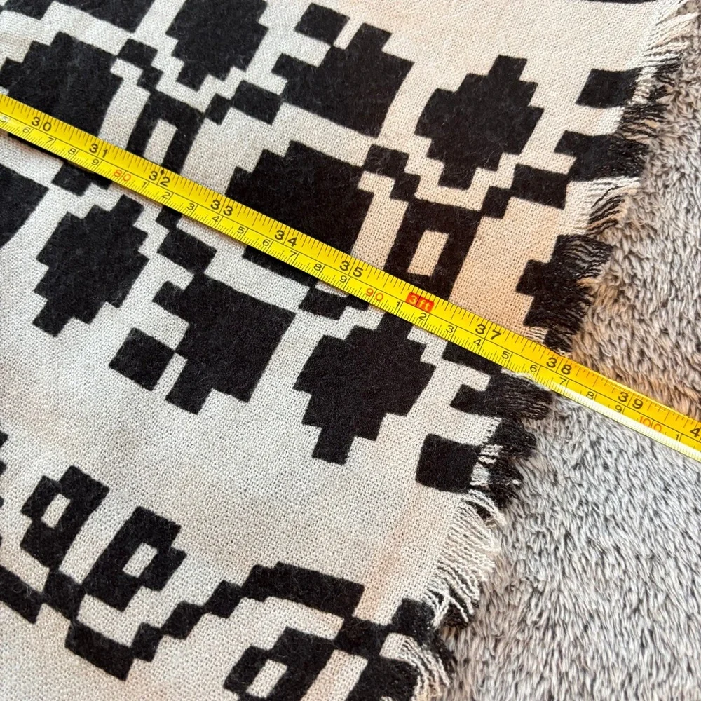 Michael Stars Geometric Tribal‎ Fringe Oversized Scarf Wrap Festival Boho 20077